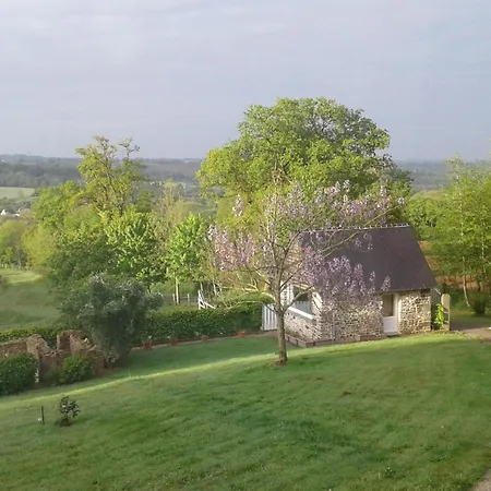 Gite 2 Personnes En Pleine Nature Avec Jacuzzi Prive Et Etang De Peche En Normandie Montabot